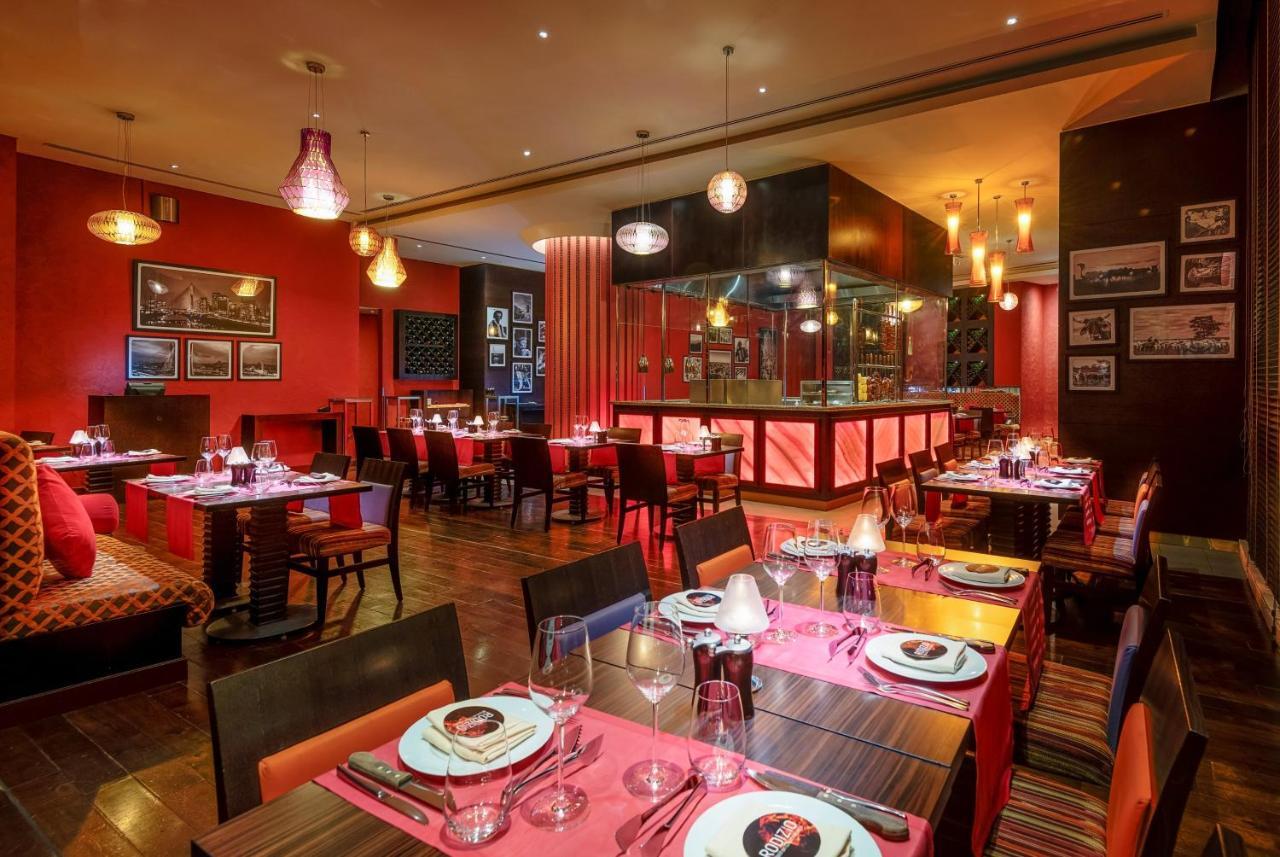 Crowne Plaza Doha - The Business Park By Ihg Exterior foto The interior of the restaurant