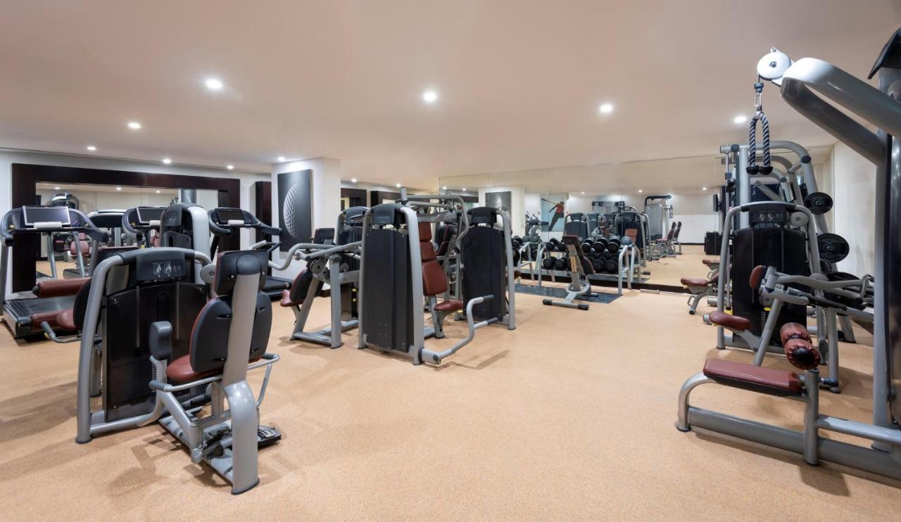 Crowne Plaza Doha - The Business Park By Ihg Exterior foto The gym at the hotel