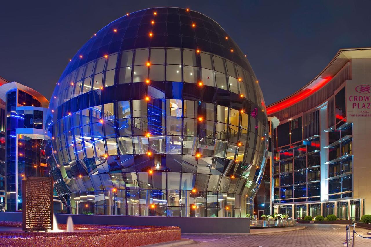 Crowne Plaza Doha - The Business Park By Ihg Exterior foto The Ball, the main building of the University Campus